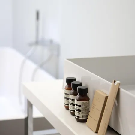 Quatorze ホテル 4*