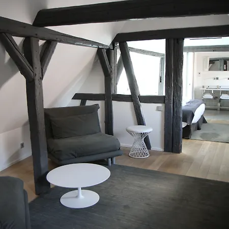 Готель Quatorze