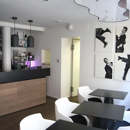 Quatorze Κολμάρ