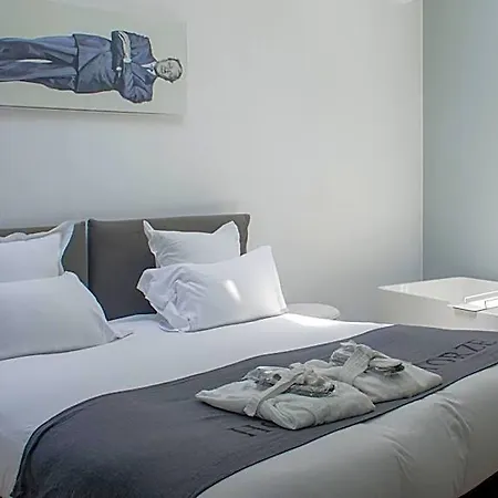 Hotel Quatorze